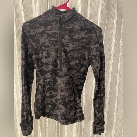 Lululemon jacket - Picture 1 of 4